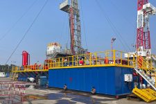 ZJ30钻机固控系统交付巴基斯坦客户