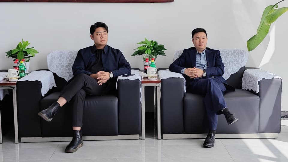 四川京斗云集团董事长刘芙余一行莅临正道能源交流洽谈